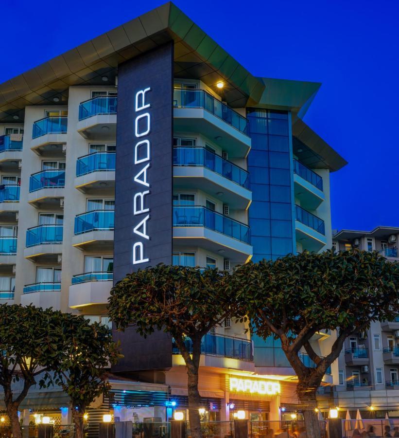Parador Beach Hotel 3*