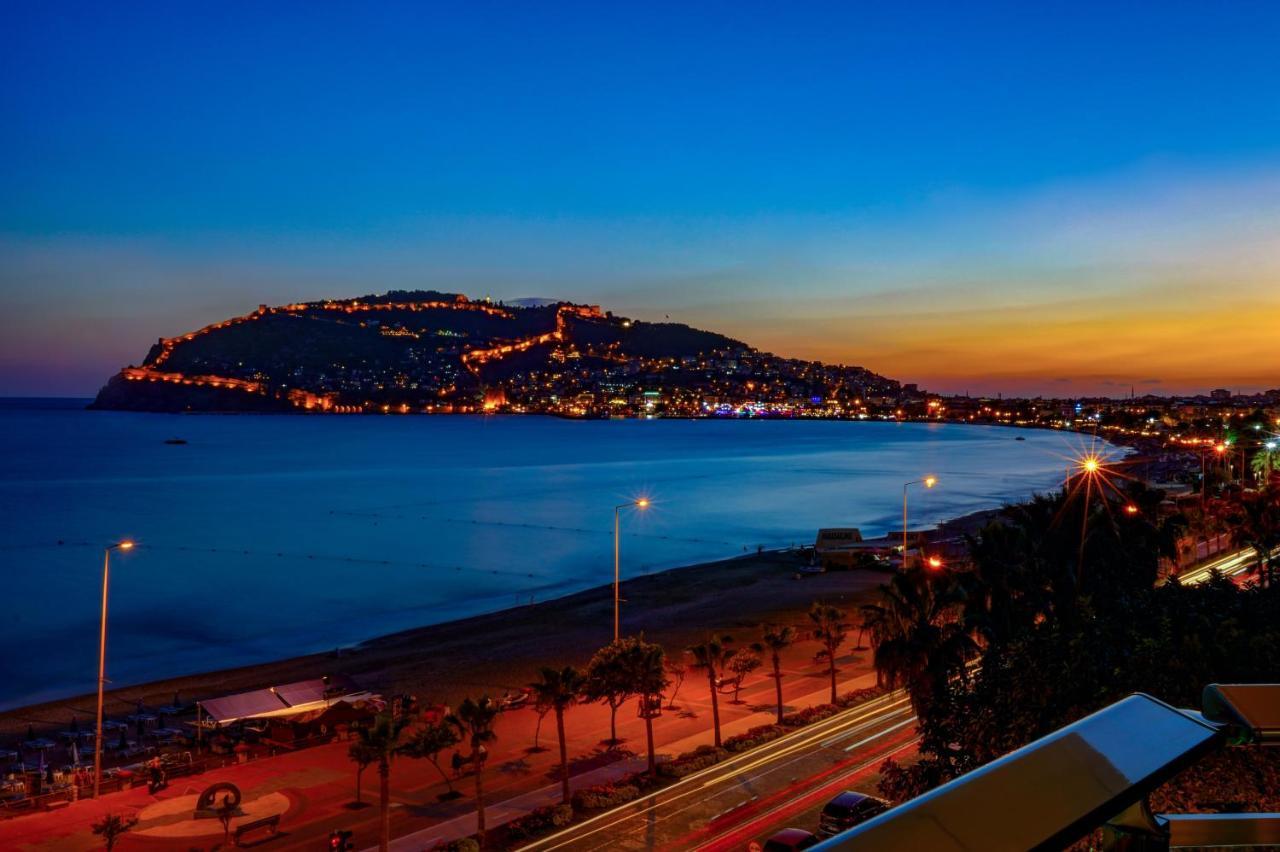 Hotel Parador Beach Hotel