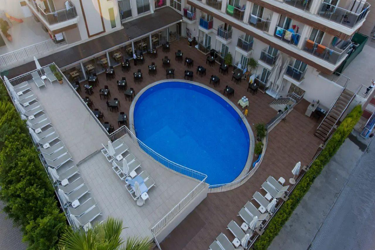 Sun Hotel Side