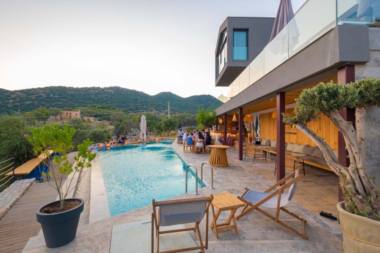 Villa 14 Premium With Openair Restaurant&tennis Court In Nature - Notos Club *