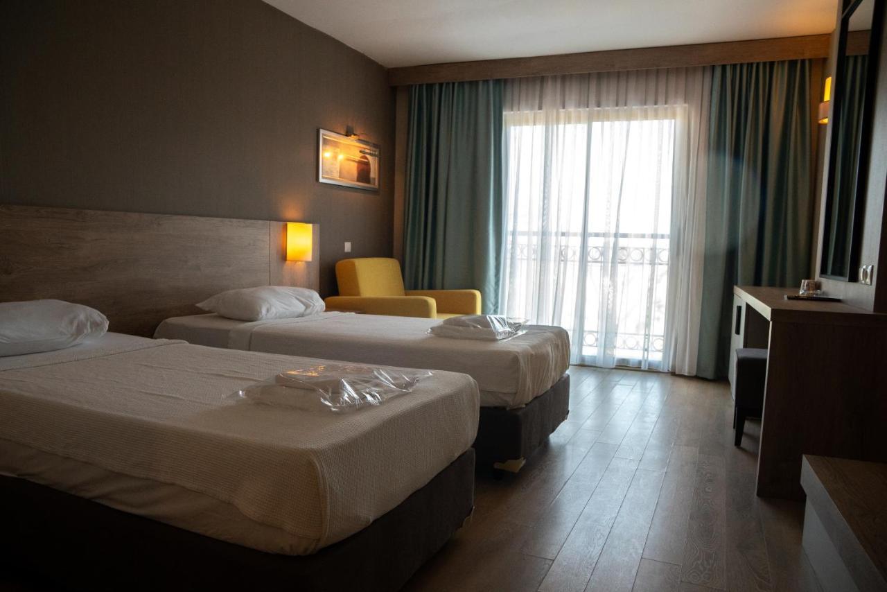Hotel Lucida Camyuva