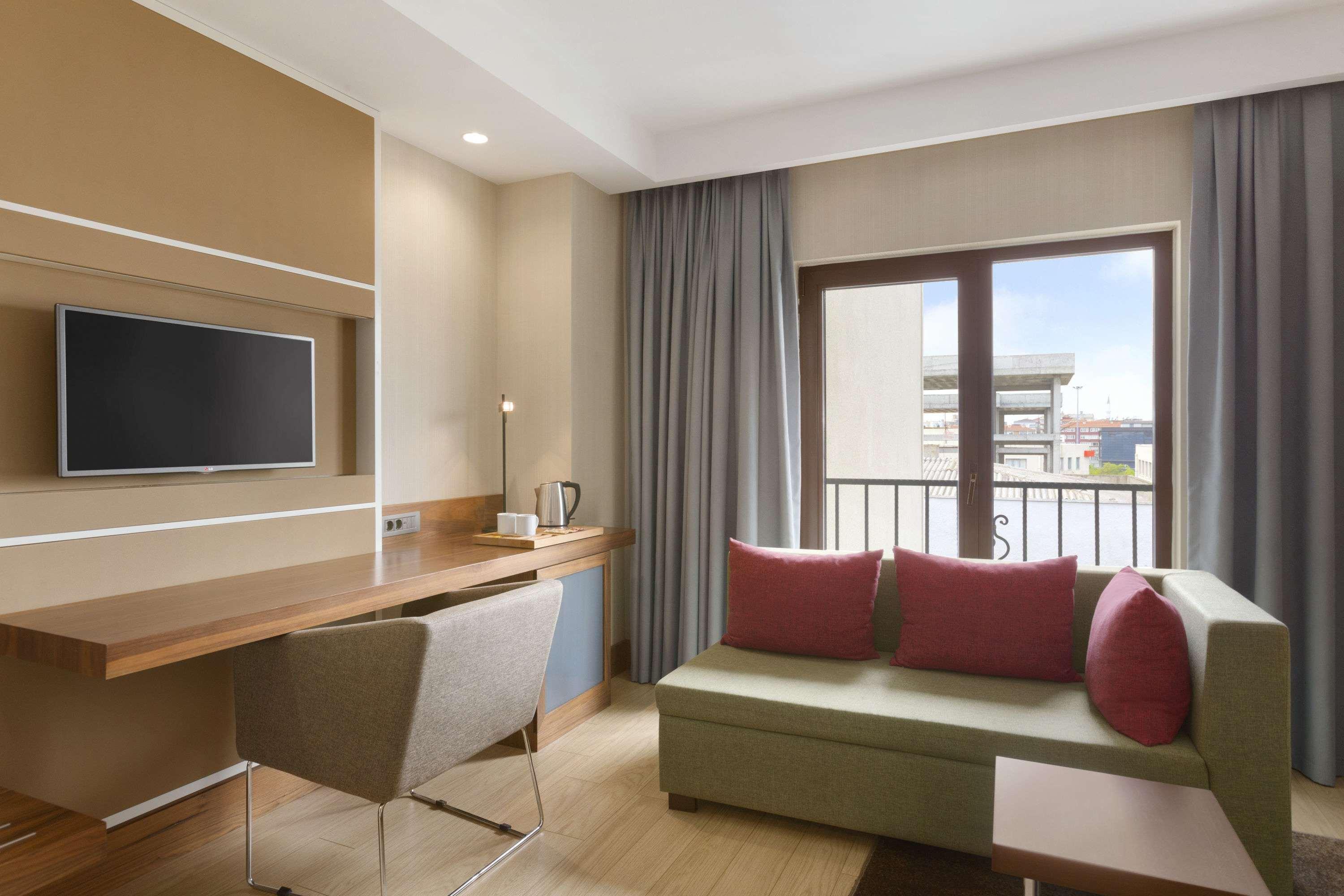 Ramada By Wyndham Florya Hotel 4*
