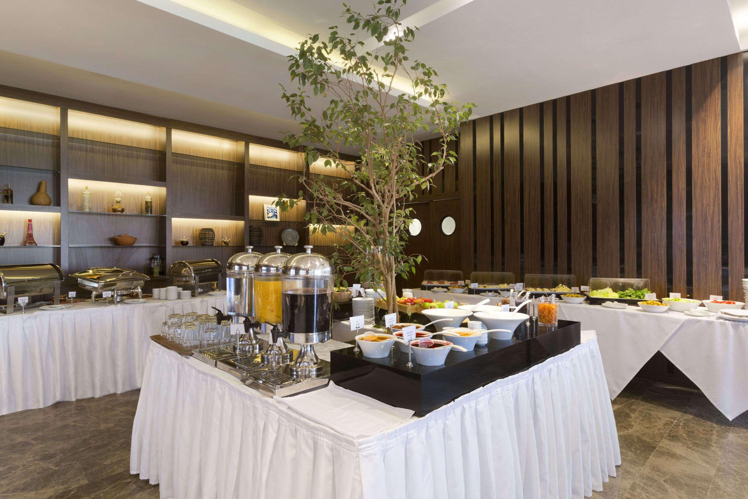 Ramada By Wyndham Florya 4*