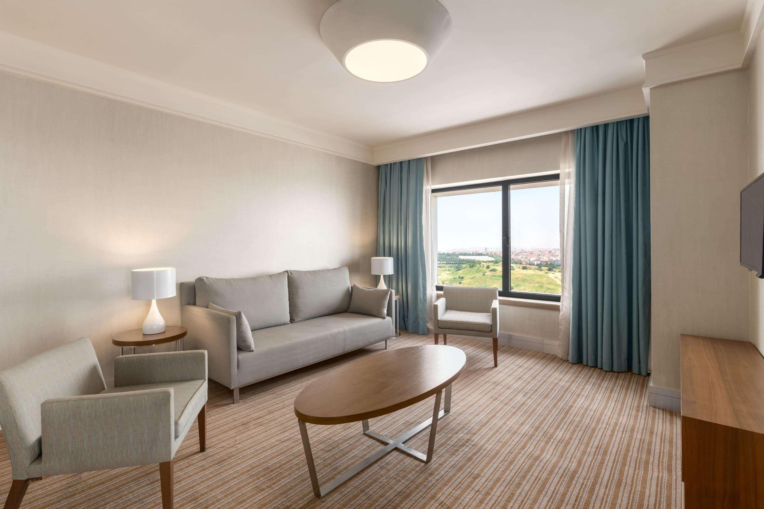 Ramada Plaza By Wyndham Tekstilkent Hotel