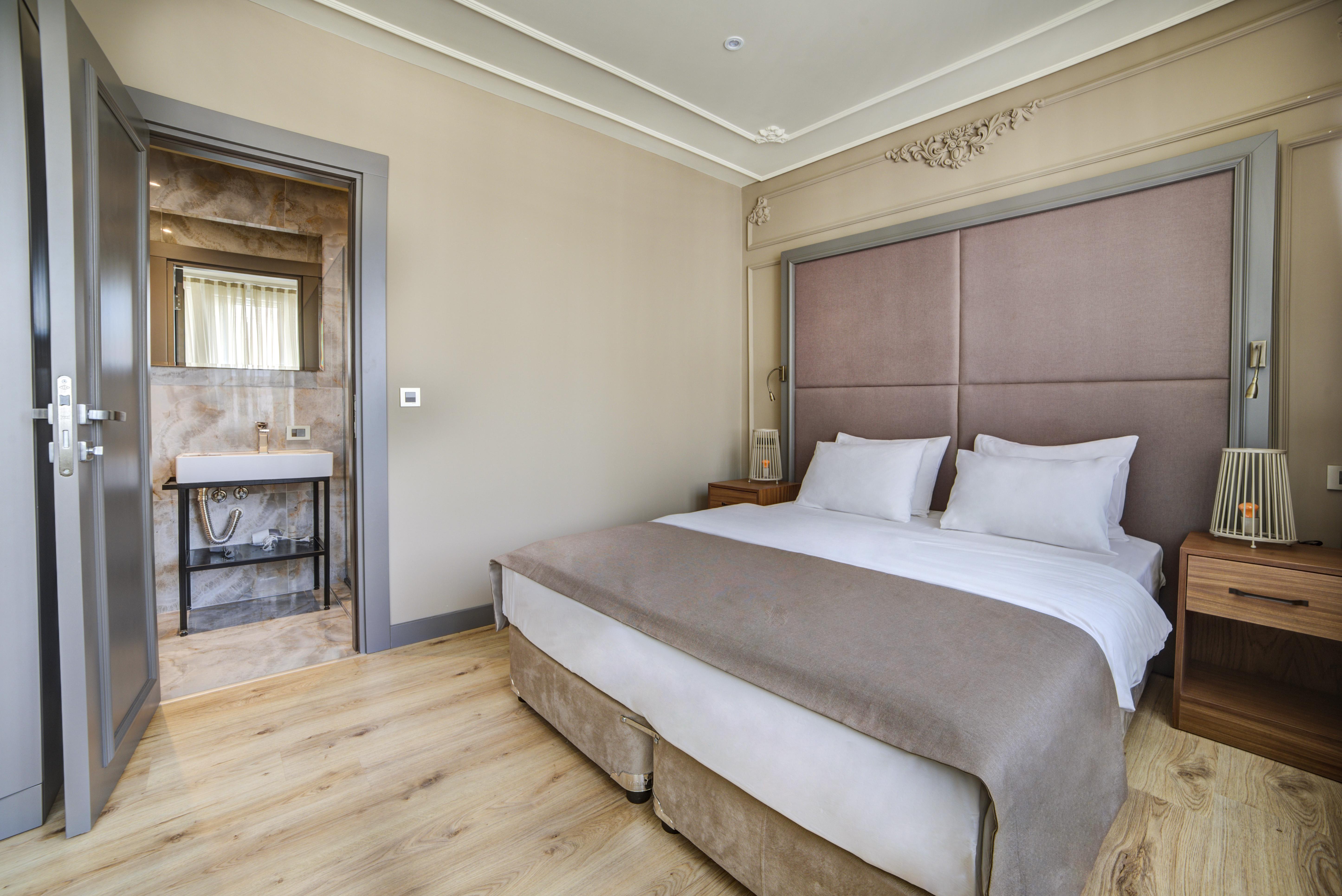Hotel Taksim Premium 3*
