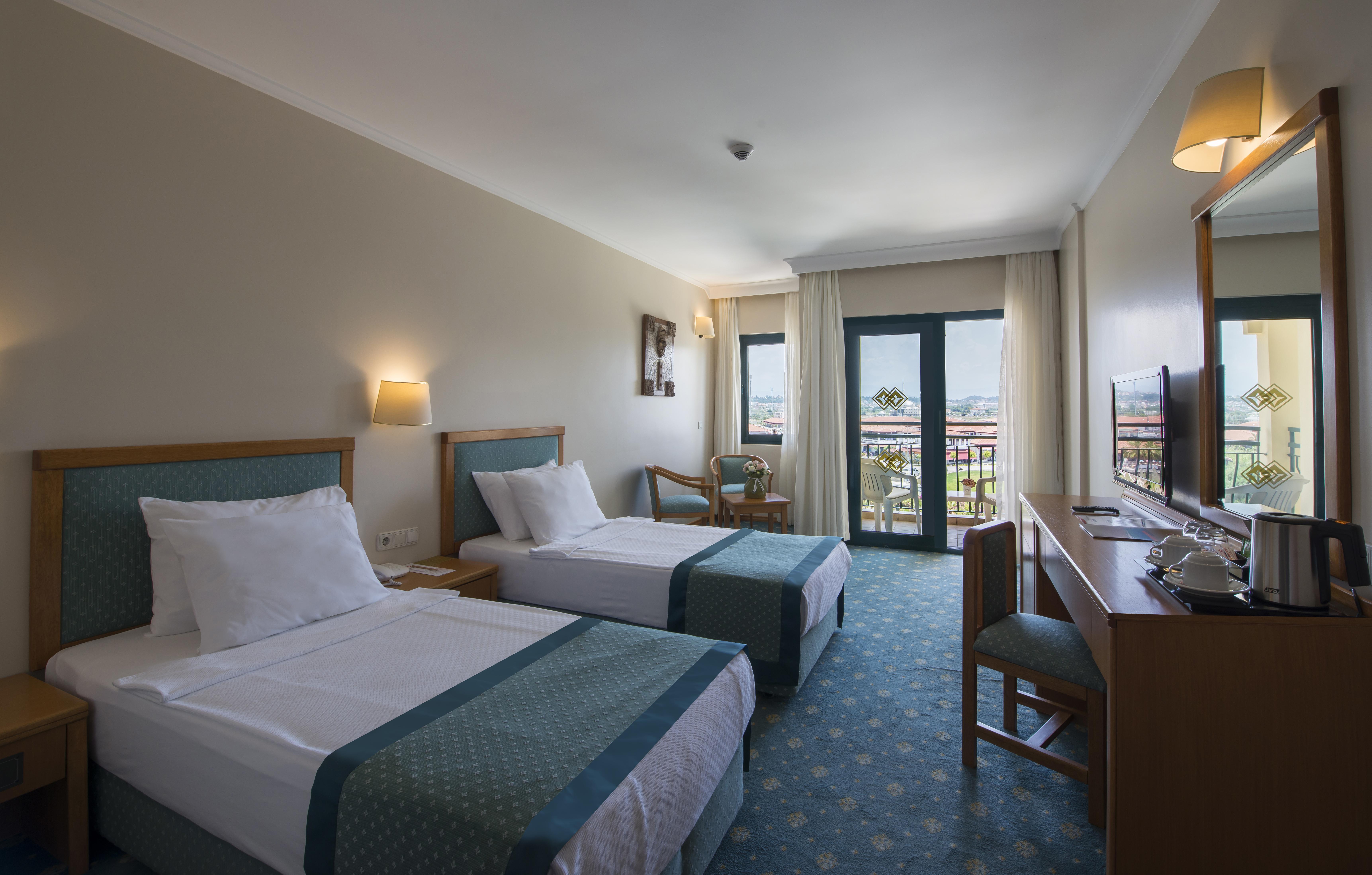 Hotel Miramare Queen Side