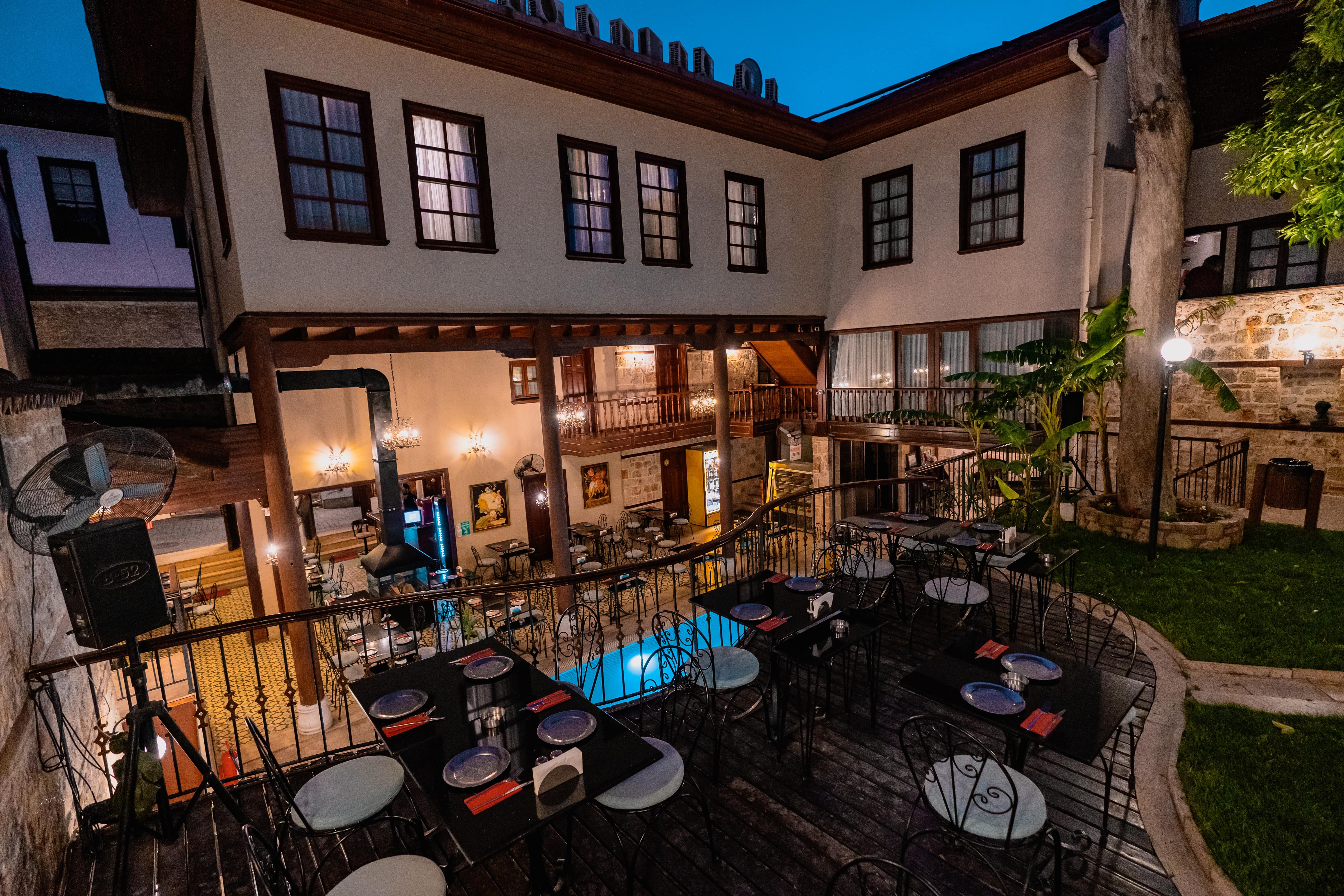Mediterra Art Hotel 4*