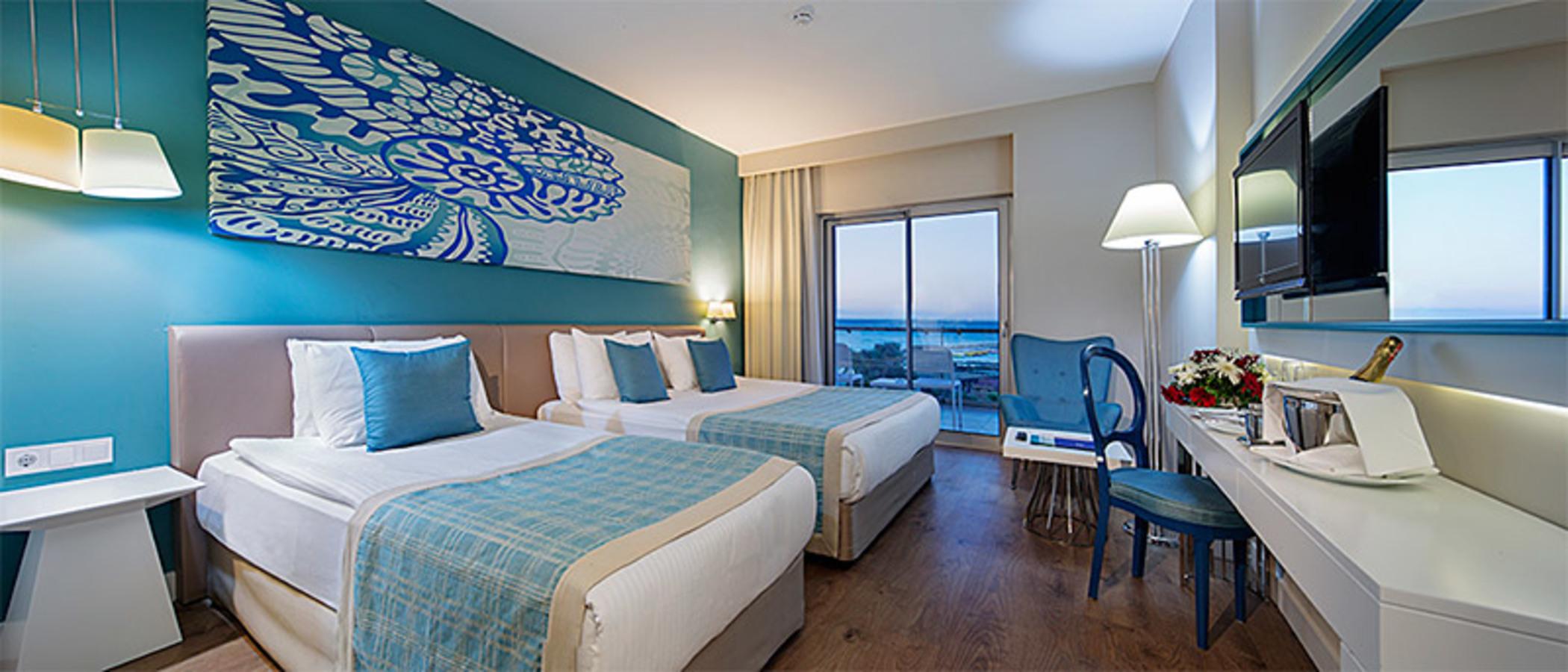 Resort Sea Shell & Side