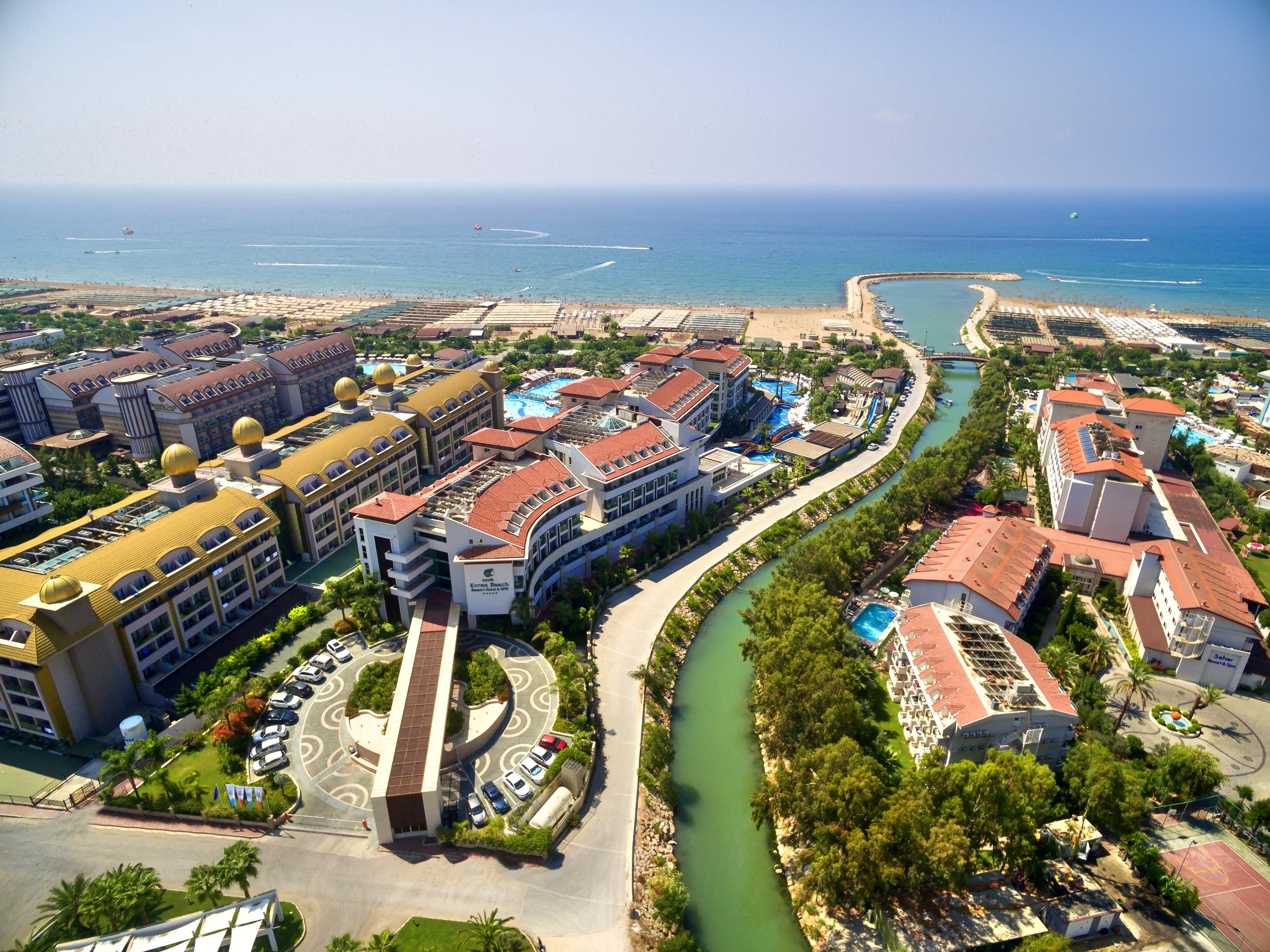 Sunis Evren & Hotel