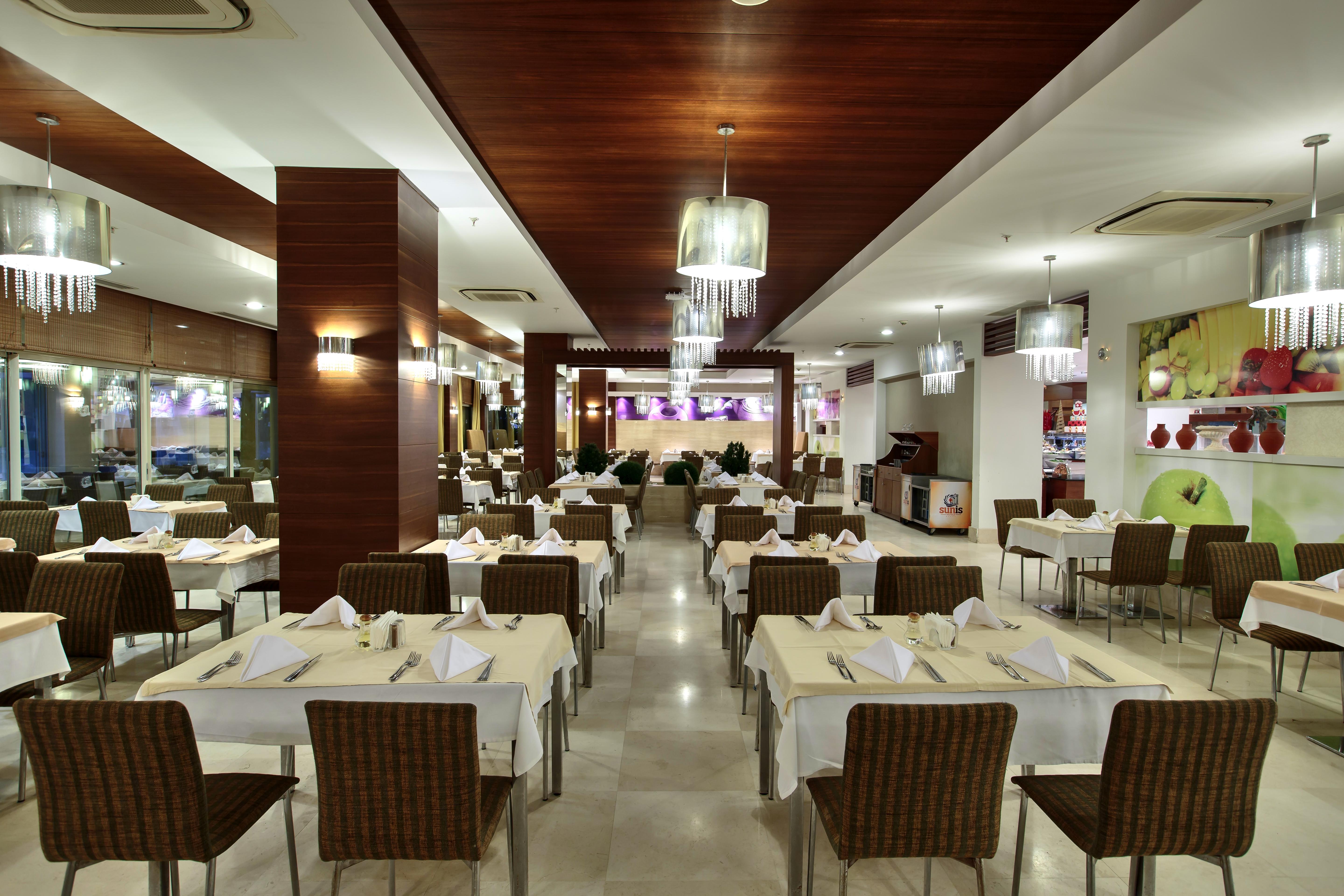 Sunis Evren & 5* Side