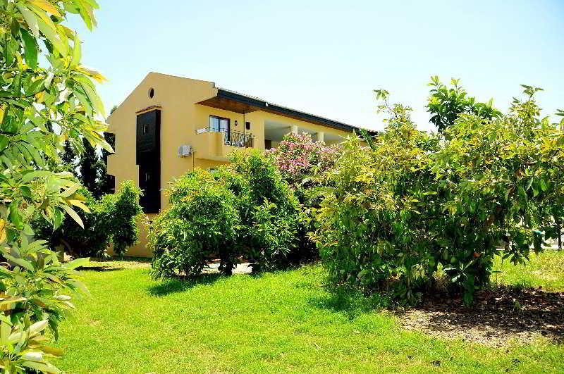 Aparthotel Lemas 3*