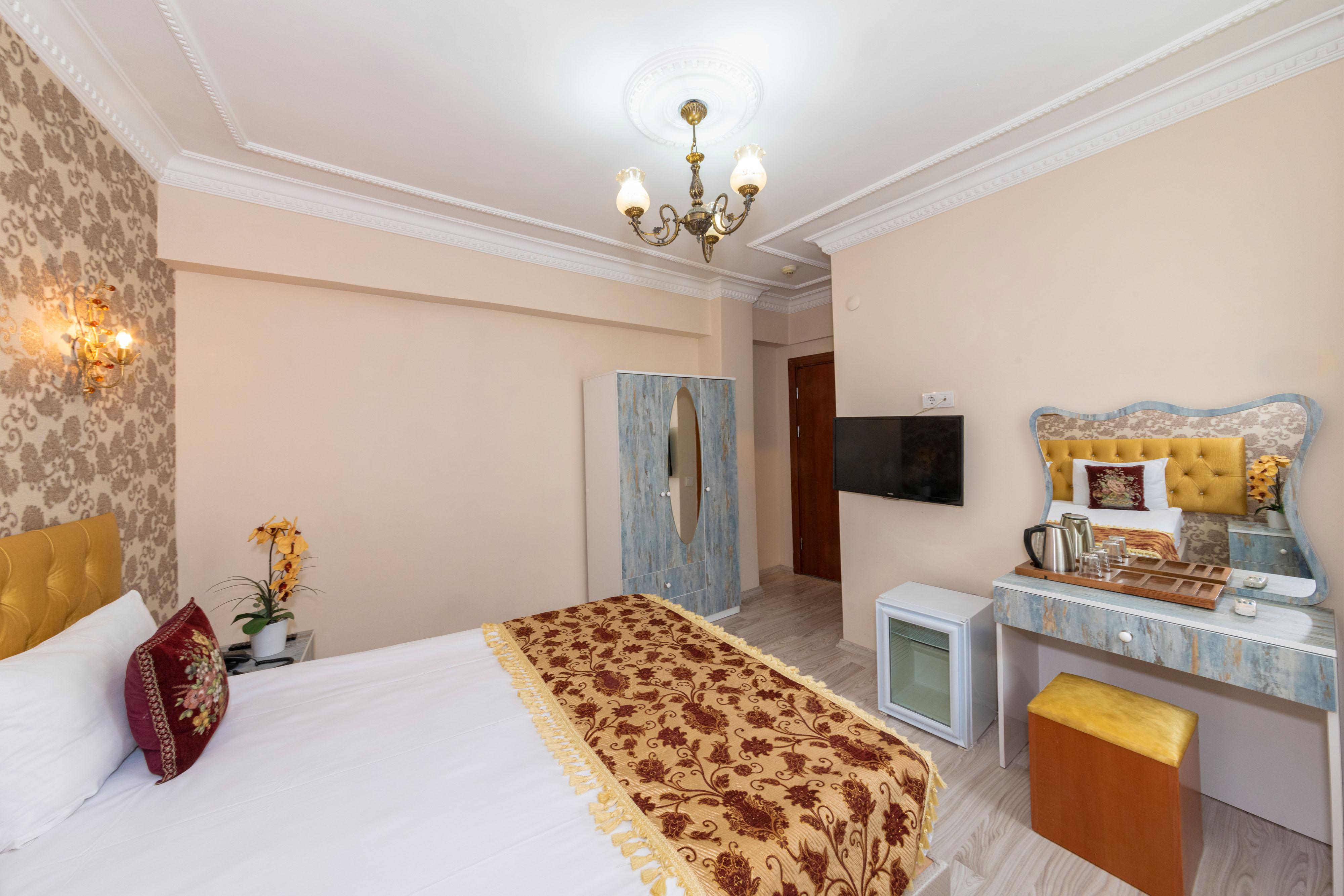 Stone Old City Hotel 3*