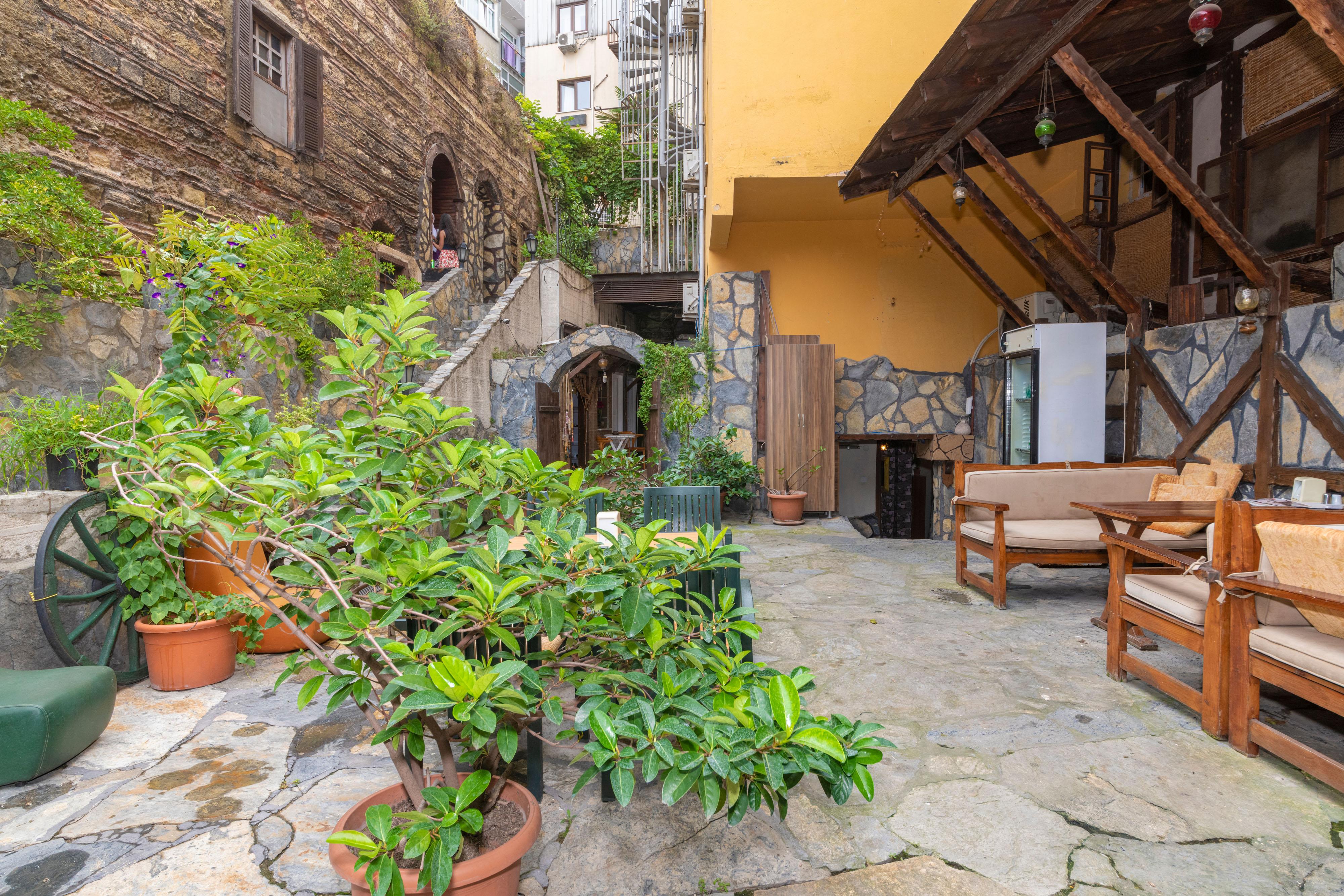 Stone Old City Hotel