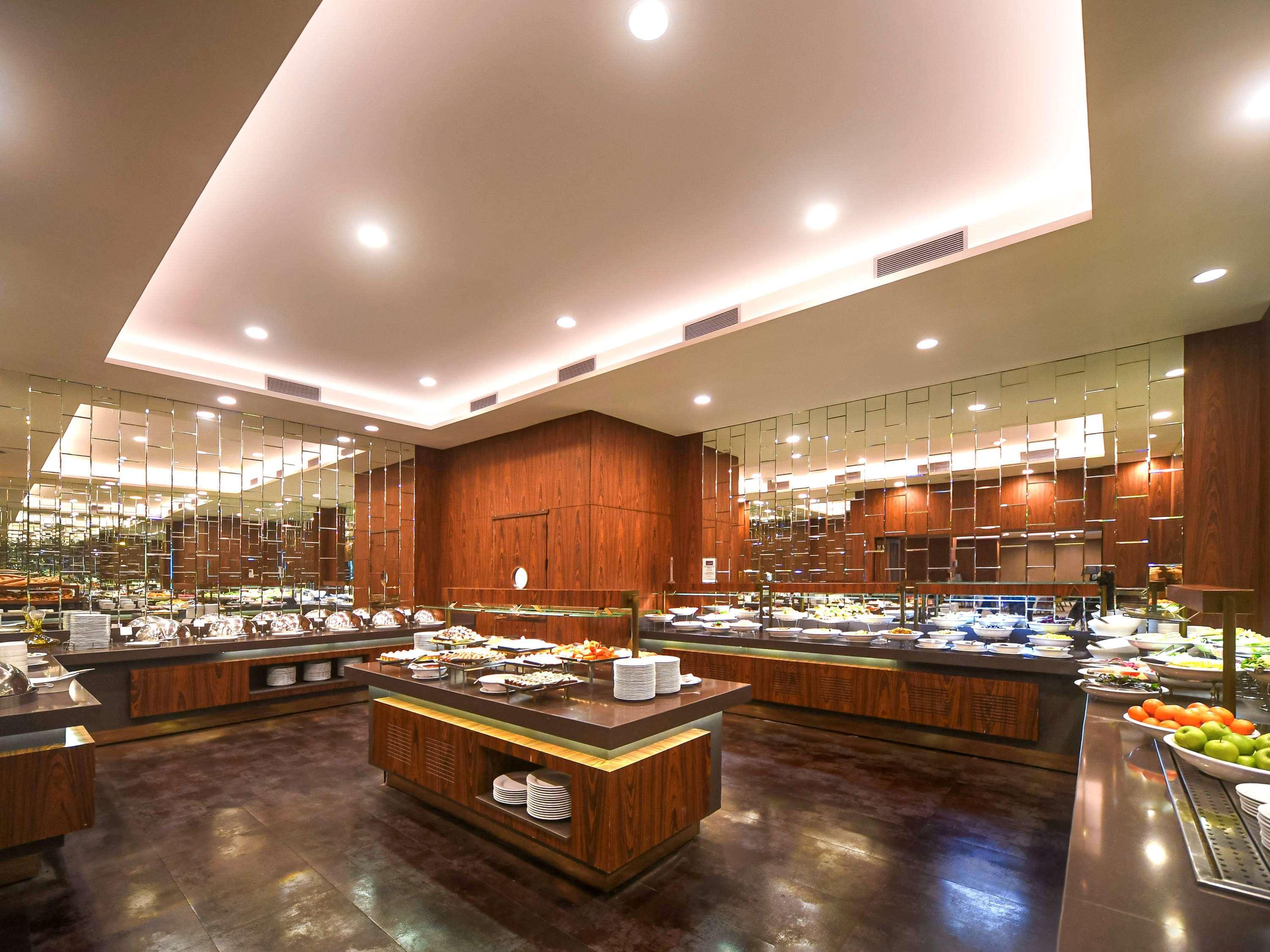 Mercure West & Convention Center 5* Istanbul