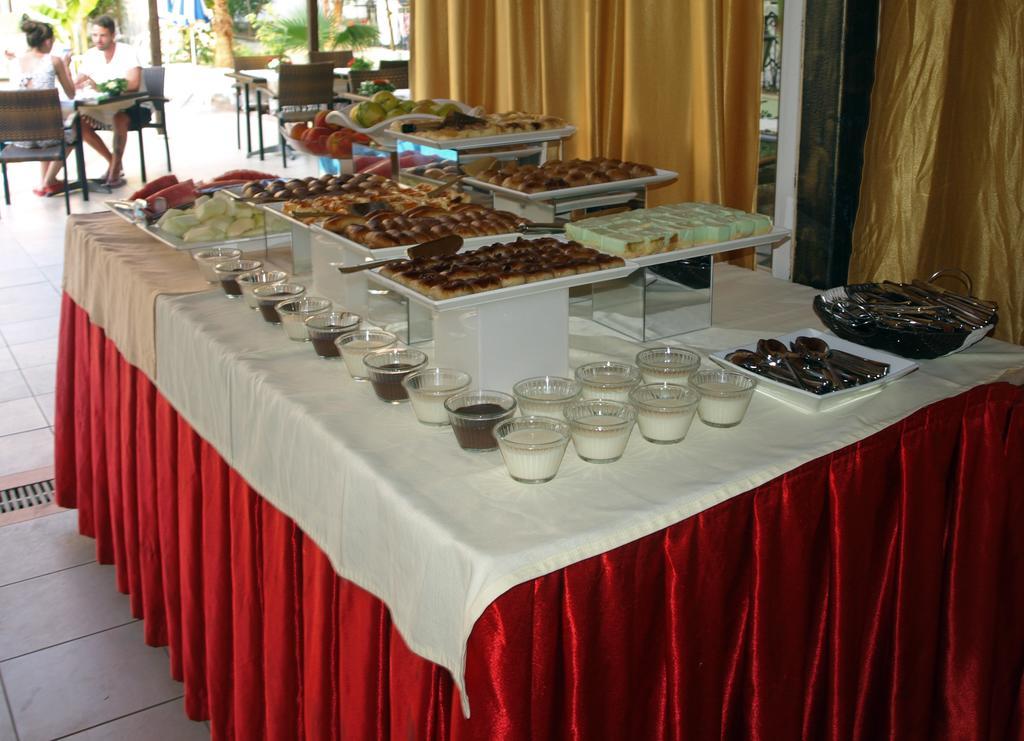Lemas Aparthotel