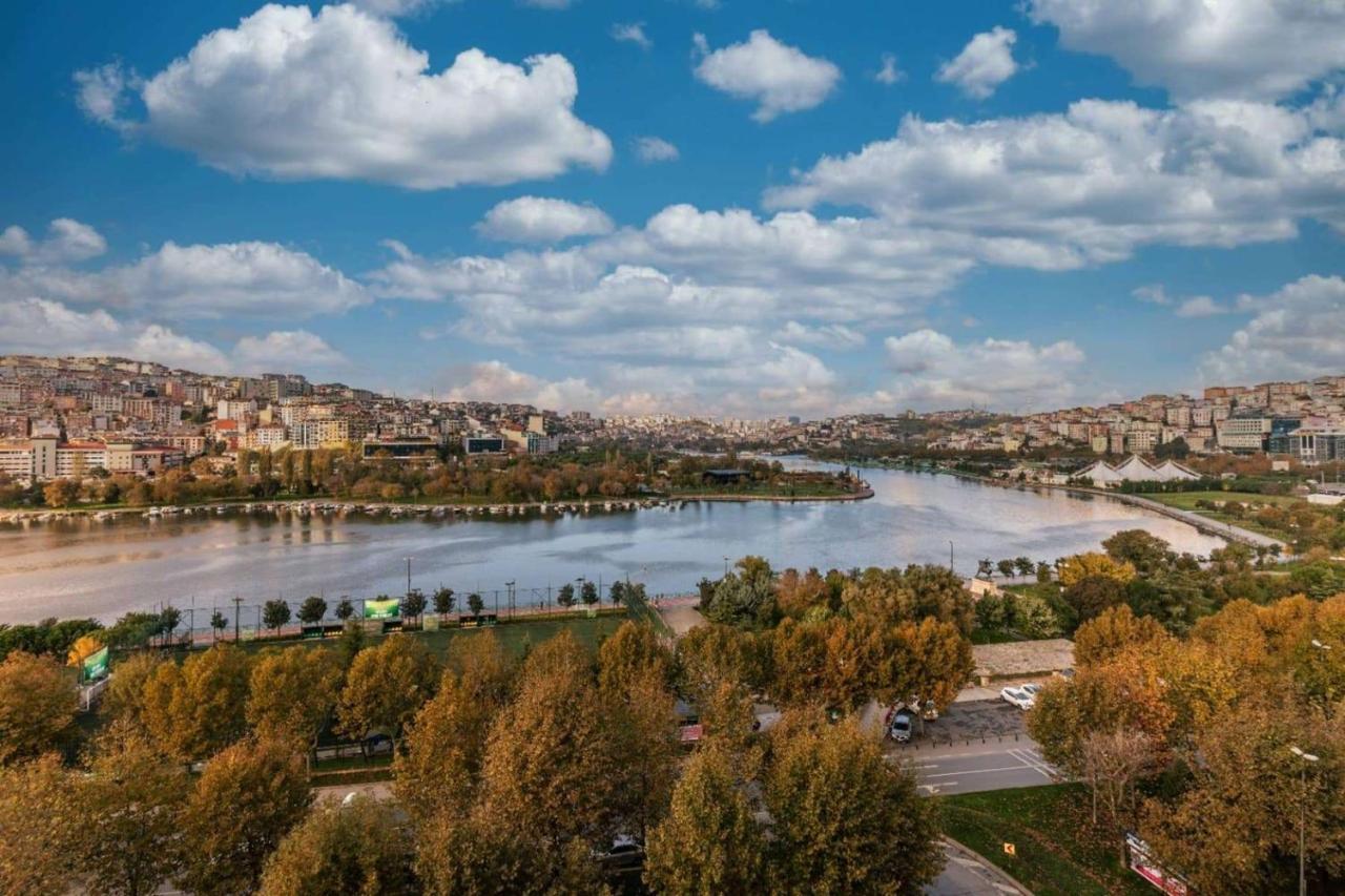 Hotel Ramada By Wyndham Istanbul Golden Horn