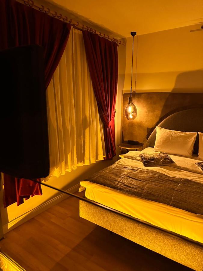 Corner Hot Hotel