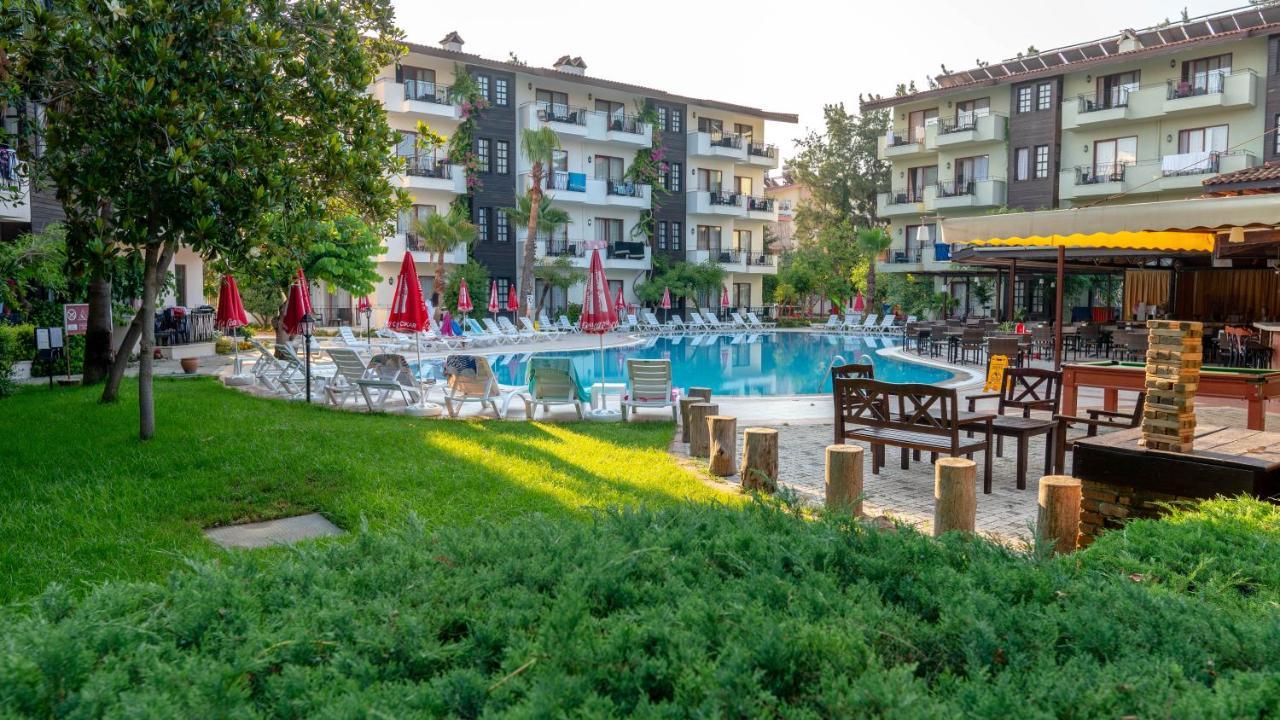 Lemas Aparthotel