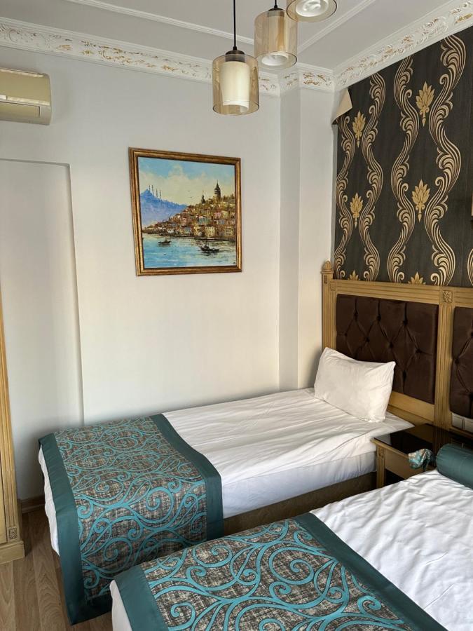 Blue Tuana Old Hotel