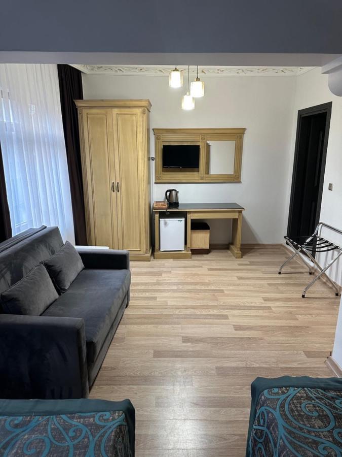 Blue Tuana Old Hotel 3*
