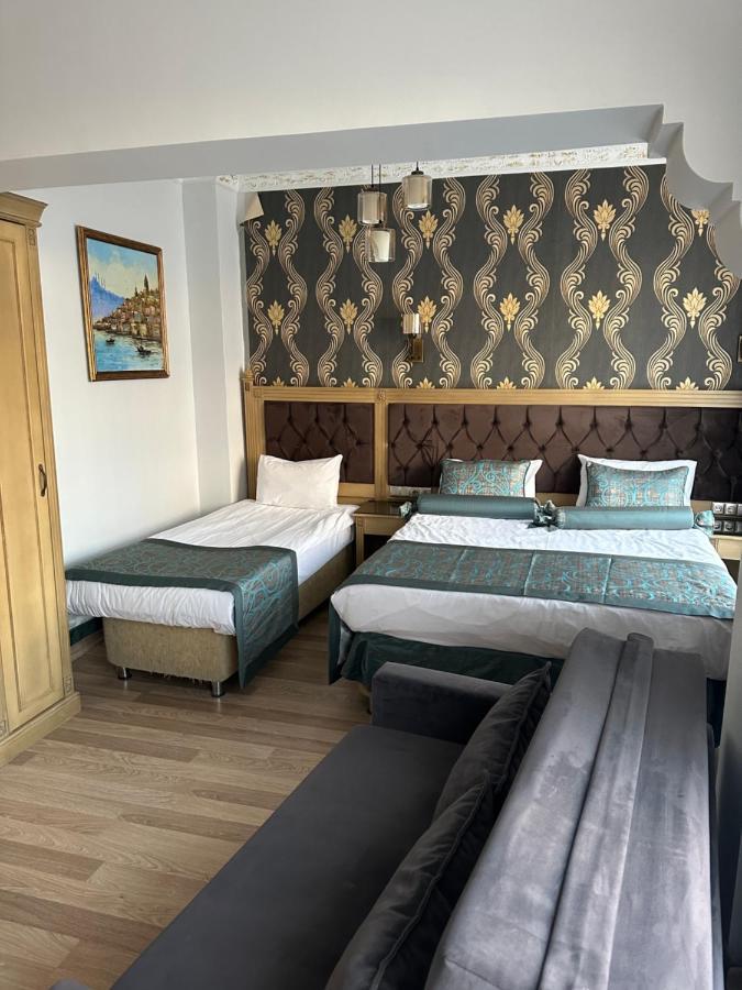 Blue Tuana Old 3*