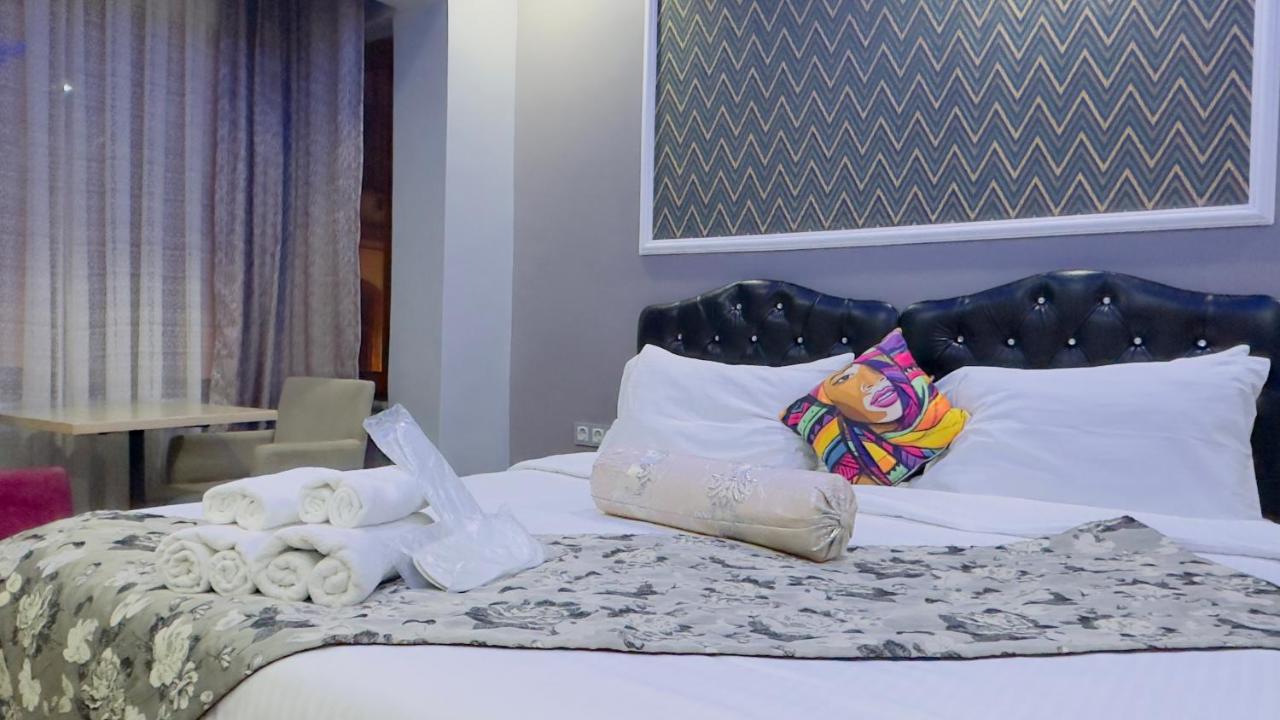 Hotel Mitra Downtown 3*