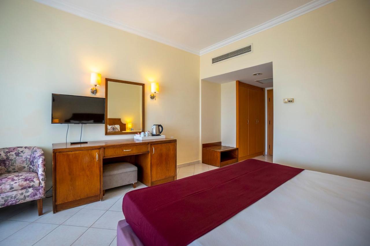 Presa Di Finica 5* Finike