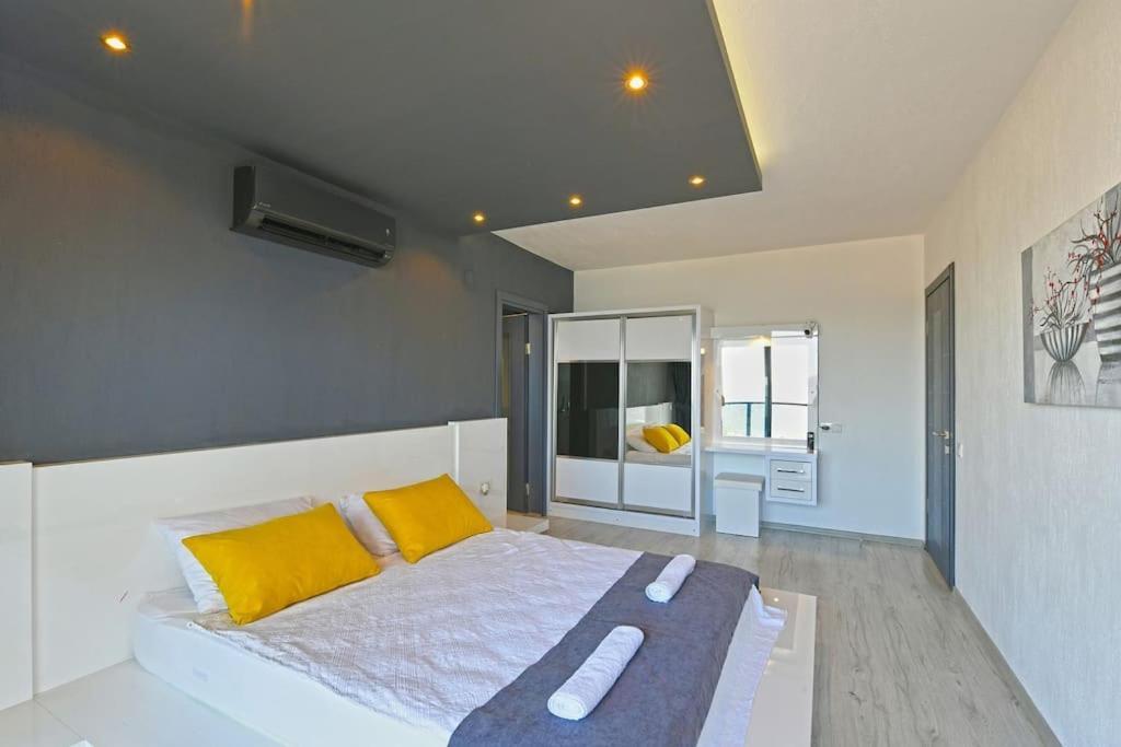 Everest Villa