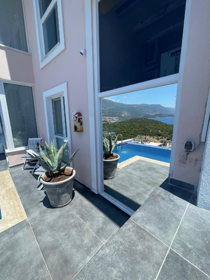 Capa Villa