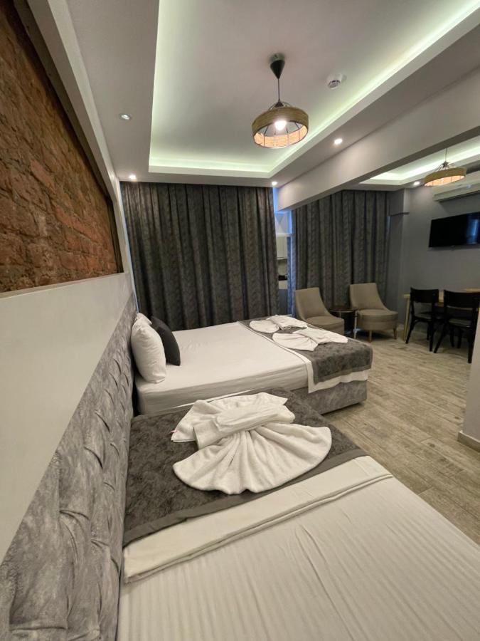 Aparthotel Arat *
