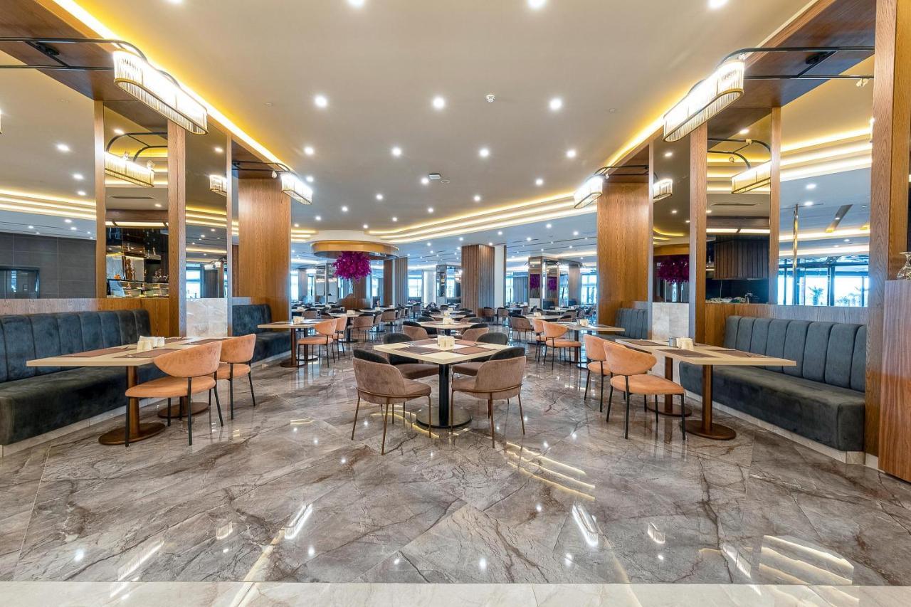Lago Hotel