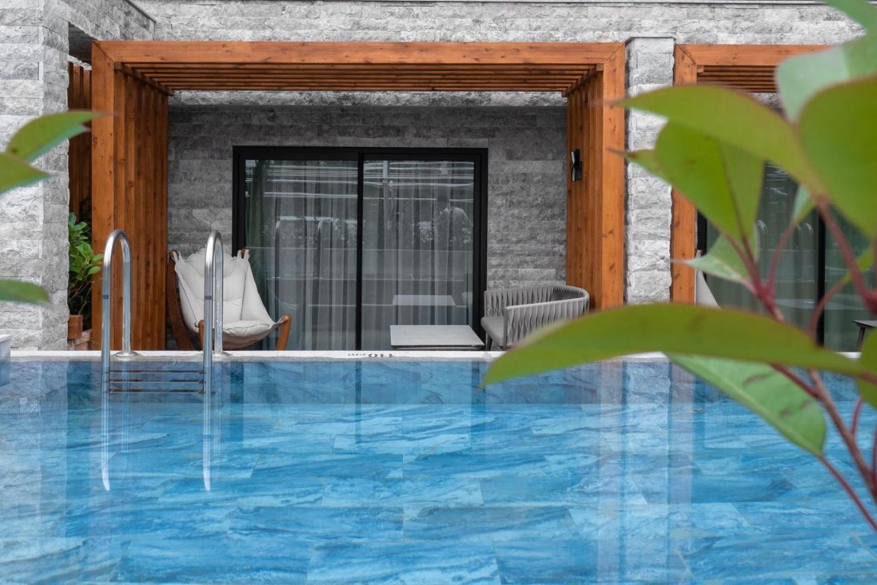 Lago Hotel 5* Side
