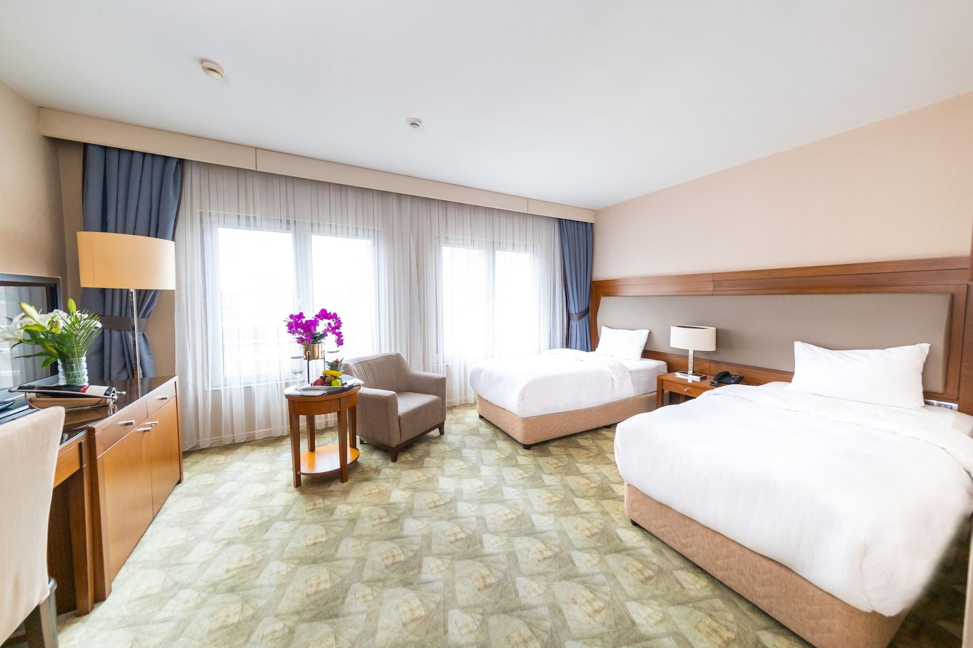 Miracle Airport & 5* Istanbul