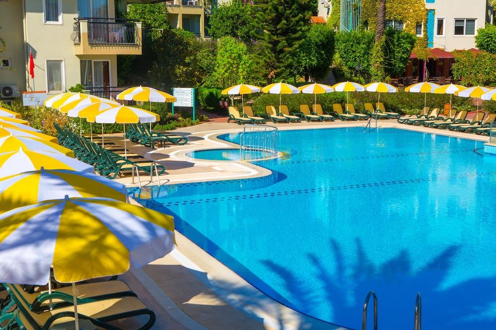 Gardenia Hotel 4*