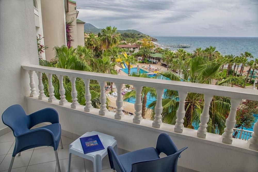 Hotel Kemal Bay 5*