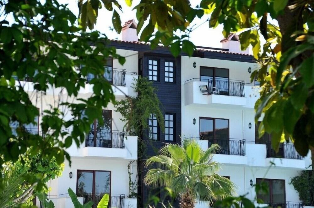 Aparthotel Lemas Side