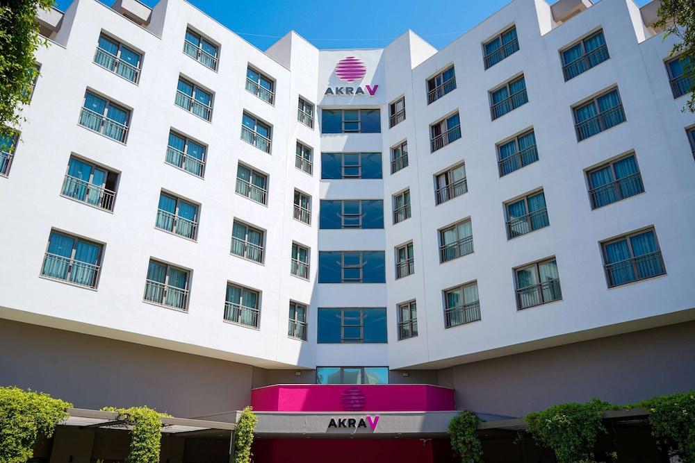 Hotel Akra V