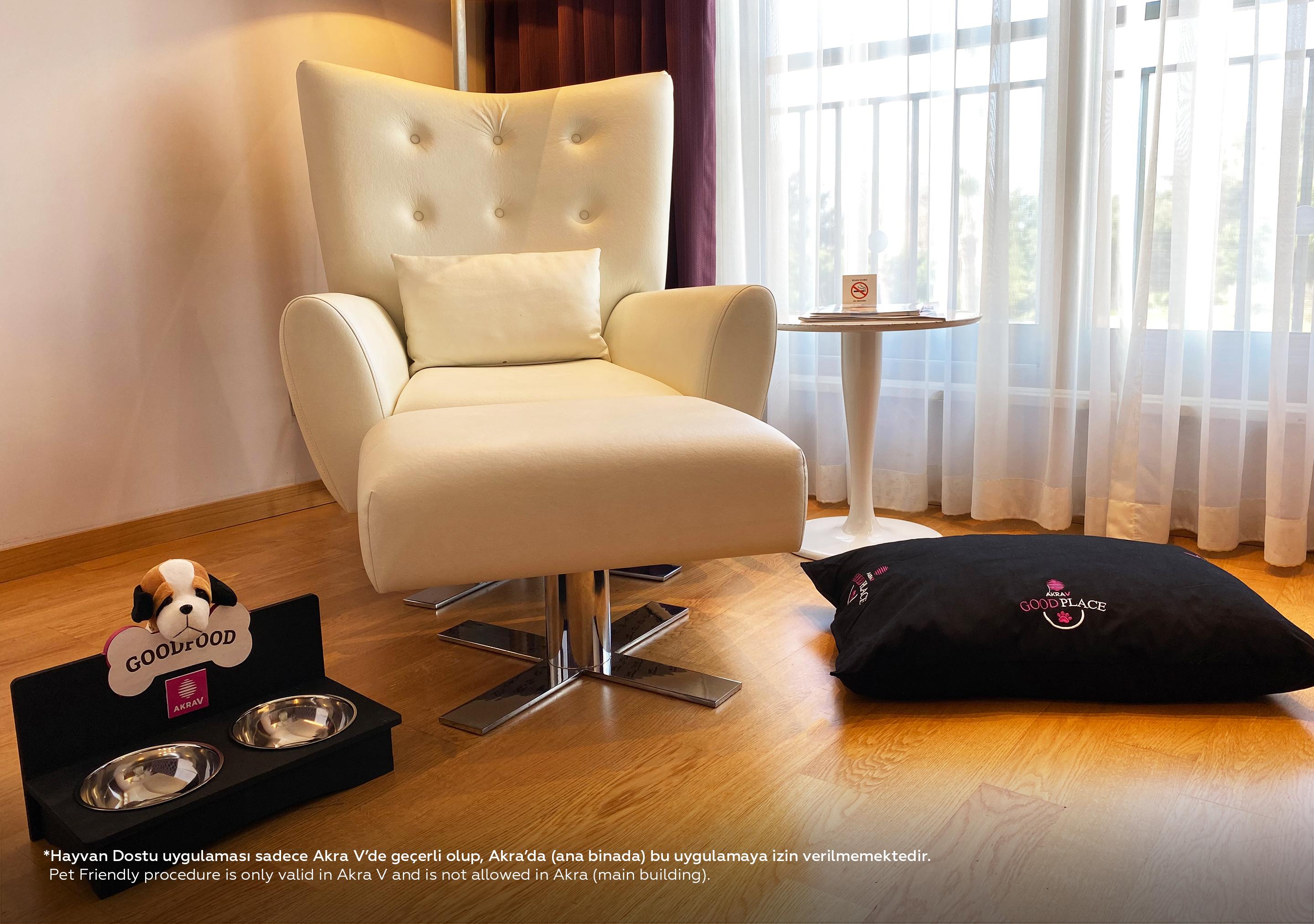 Hotel Akra V 4*