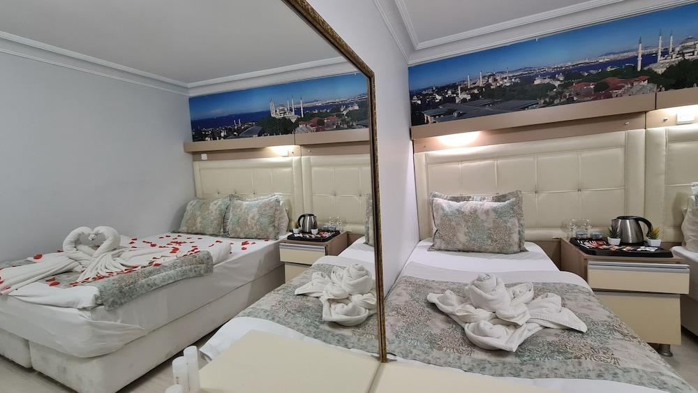 Hotel Oceans 7 3*
