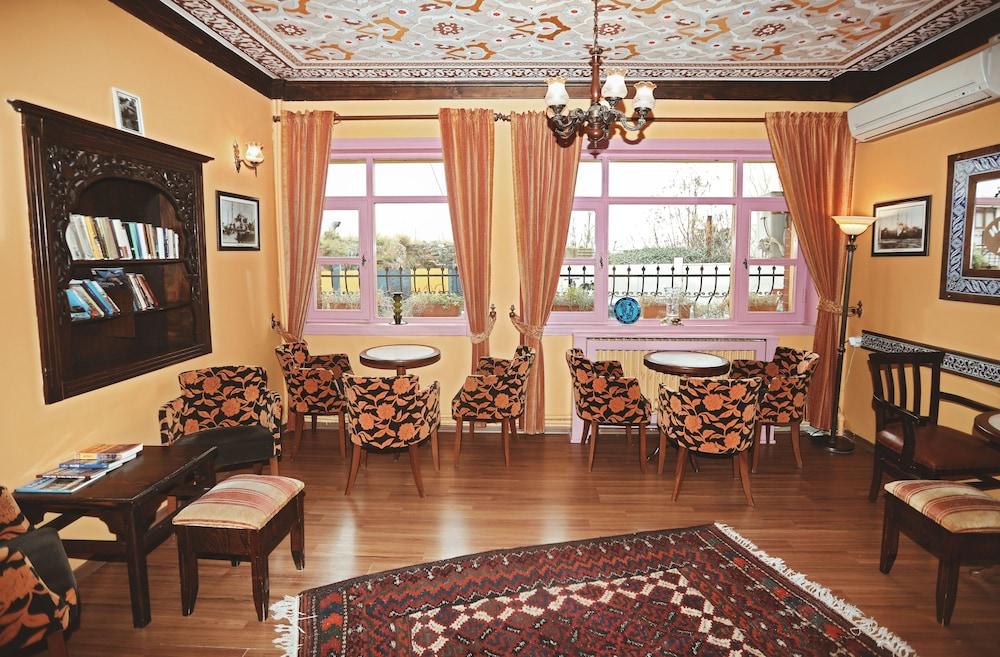 Cheers Vintage Hostel Istanbul