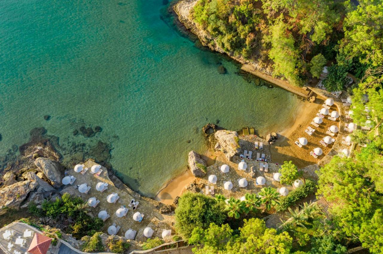 Utopia Club Resort *