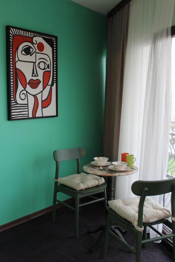 Hostel Ueskuedar *
