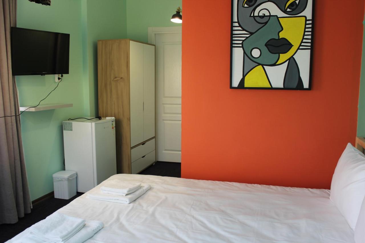 Ueskuedar Hostel