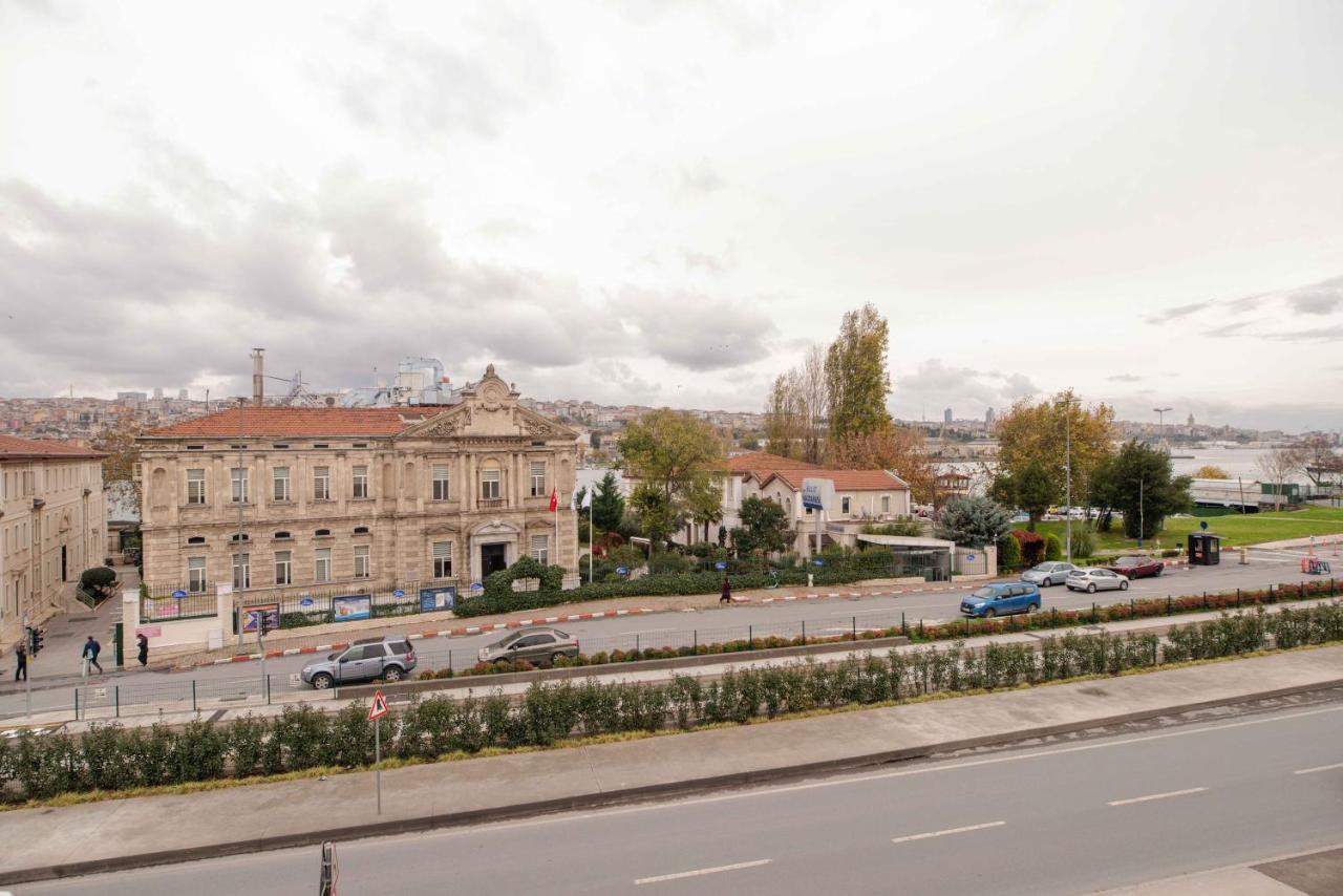Holiday home Waterfront By The Tram - Private Terrace With Dome & Golden Horn View In Fatih Istanbul