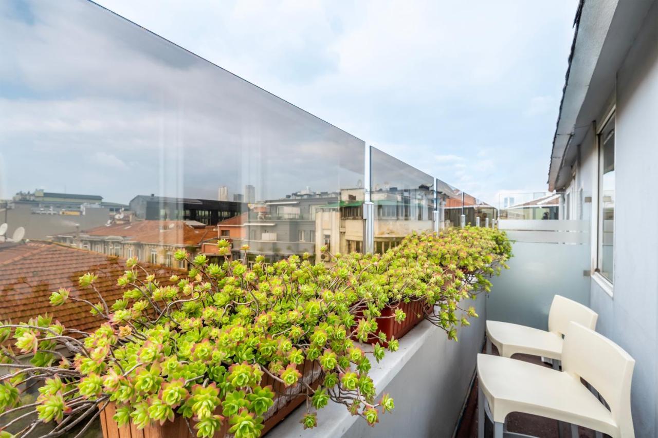 Gallery & Nisantasi Hotel 3*