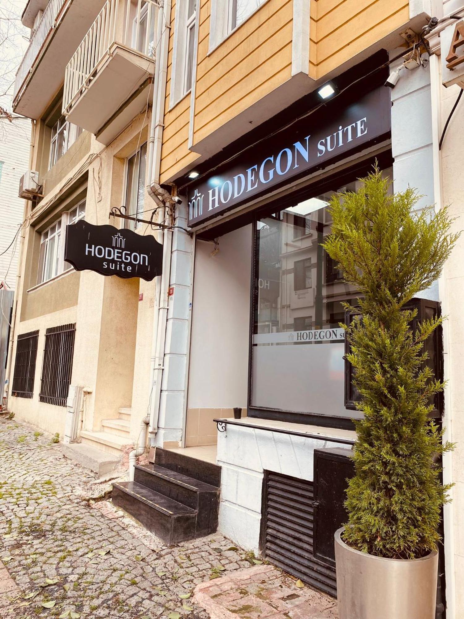 Hodegon Hotel *