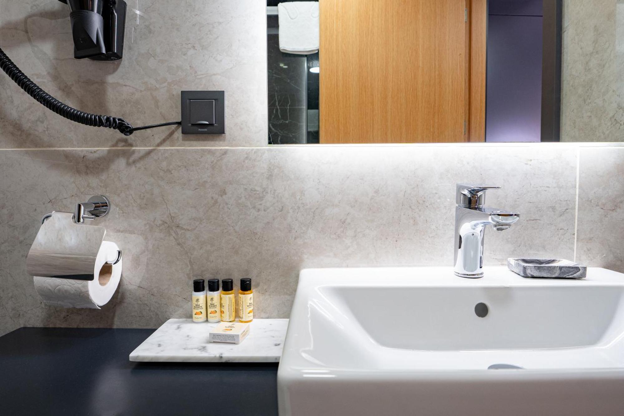 Rw Boutique Hotel 3*