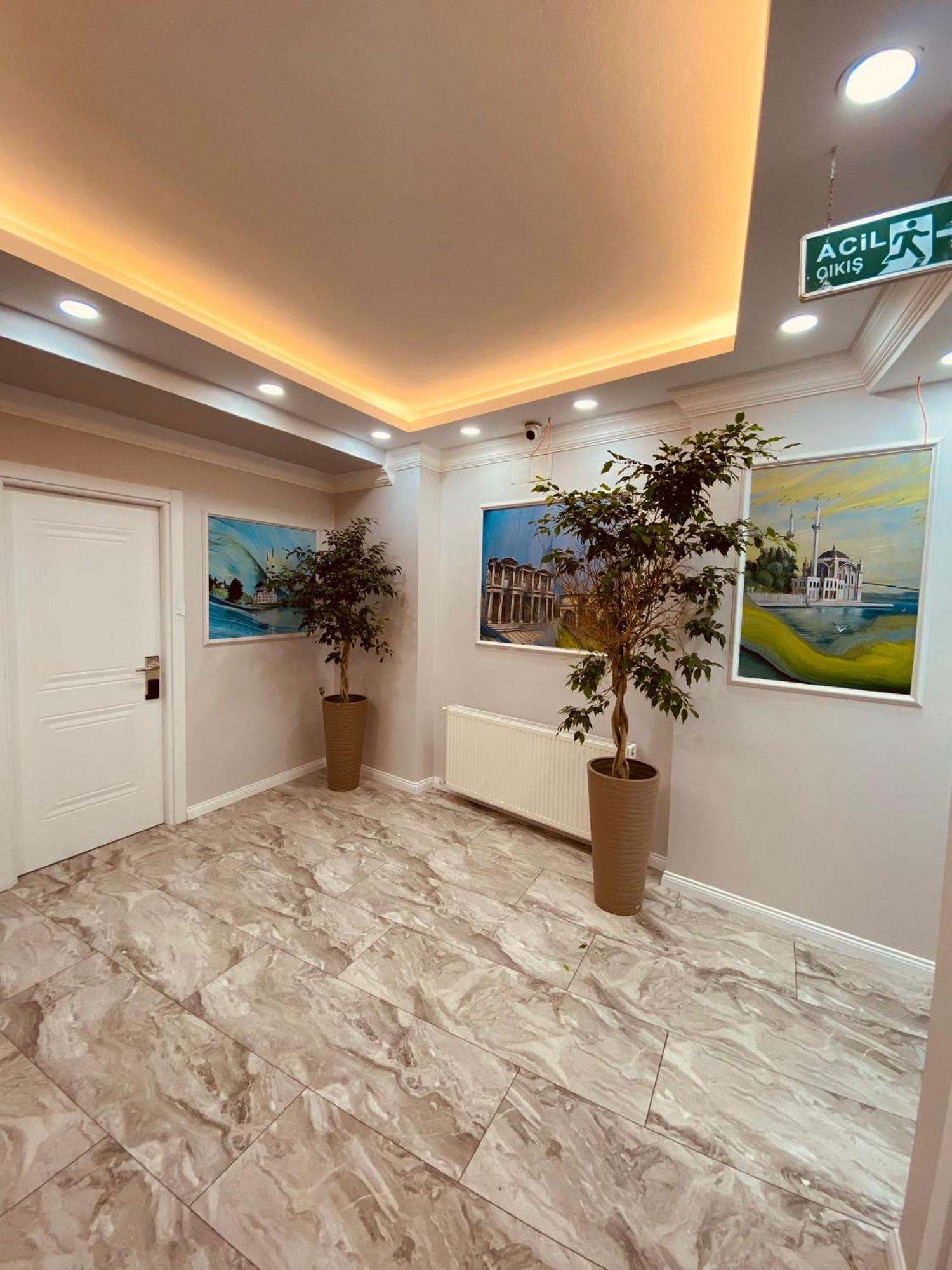 Hodegon Hotel *