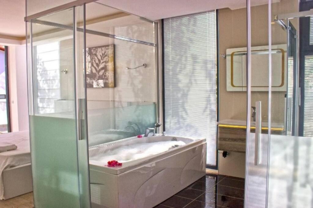 Sole Wt/ Private Pool& In Center Holiday home *