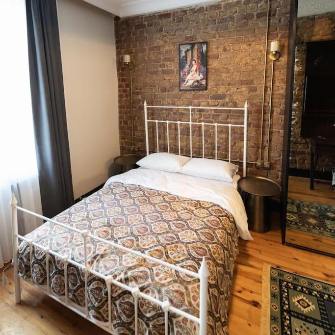 Apartment Beyoglu'nda 4+1 Ferah, Manzarali Tarihi